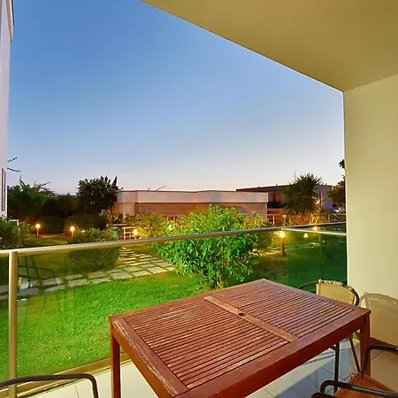 Royal Palm Apartment