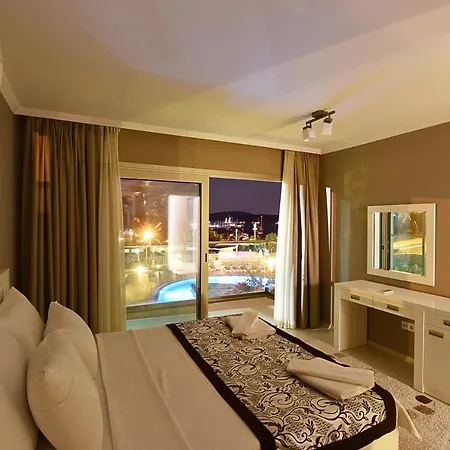 Royal Palm Apartment *
